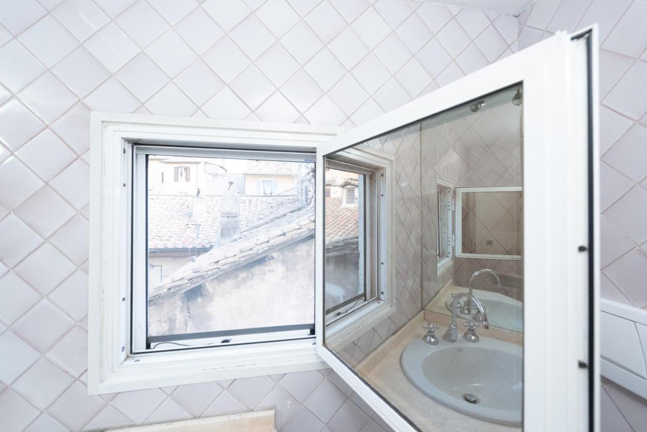 Stunning Campo De Fiori Apartment With Terrace ローマ エクステリア 写真